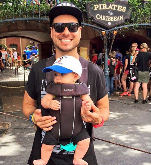 The Hottest Dads At Disneyland
