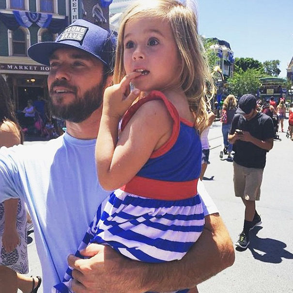 The Hottest Dads At Disneyland