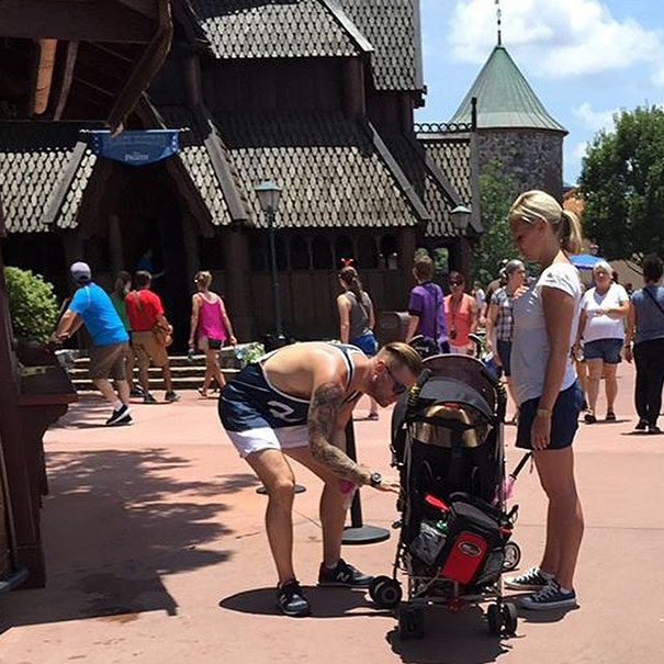 The Hottest Dads At Disneyland