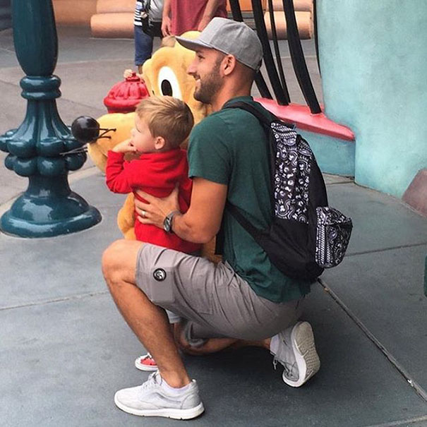 The Hottest Dads At Disneyland