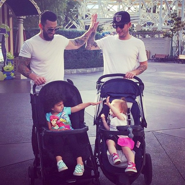 The Hottest Dads At Disneyland