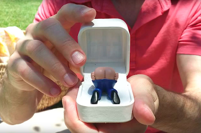 I Replaced The Engagement Ring With A Tiny Butt That Farts When The Box Is Opened