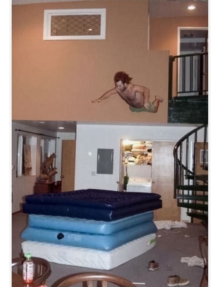 11 Reasons Why Women Live Longer Then Men.