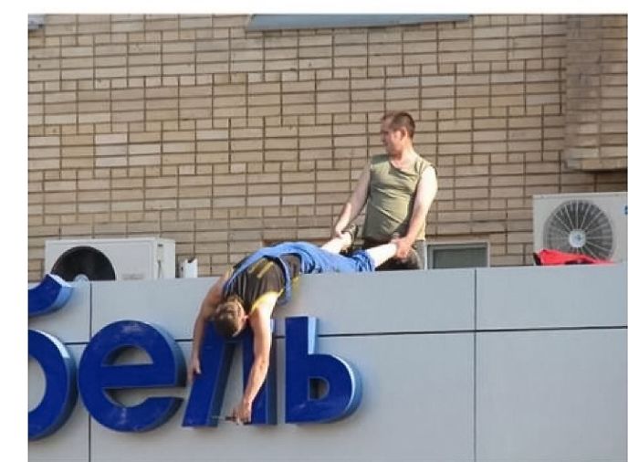 11 Reasons Why Women Live Longer Then Men.