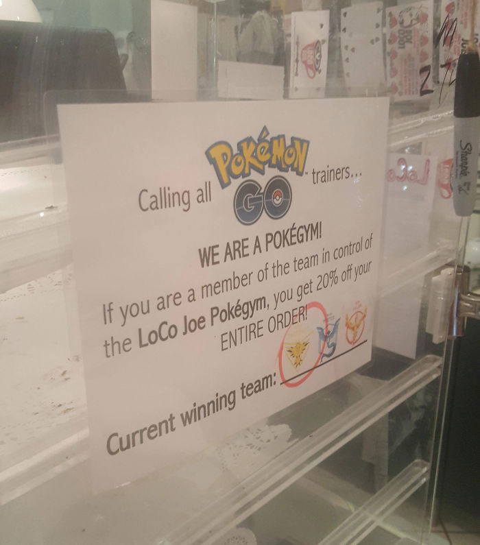 Sign offering Pokémon Go players a 20% discount for controlling the LoCo Joe Pokégym.