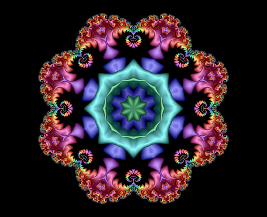 I'm Addicted To Making Fractals