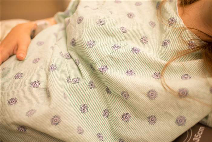 mother-photographs-her-child-birth-labour-lisa-robinson-2 mother-photographs-her-child-birth-labour-lisa-robinson-2