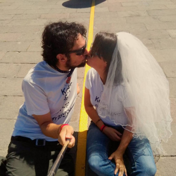 We’re Travelling Around The World Having The Longest And… Never Ending Honeymoon! We’re Travelling Around The World Having The Longest And… Never Ending Honeymoon!