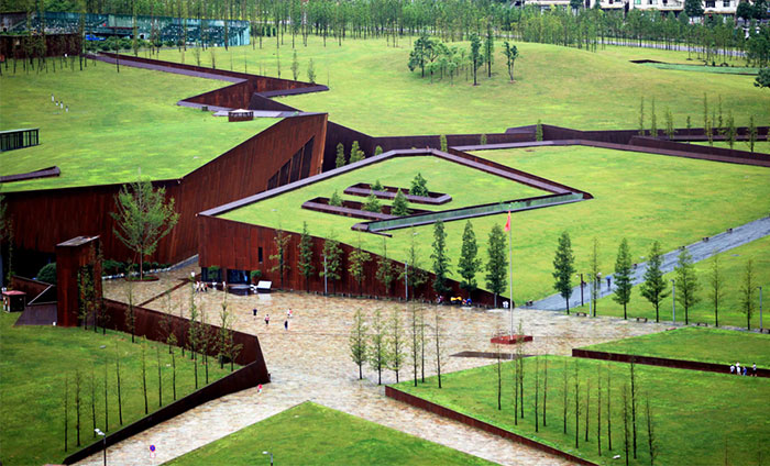 China’s Earthquake Memorial Museum Looks Just Like A Natural Disaster