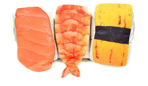 sushi-backpacks-turn-over-japanese-7