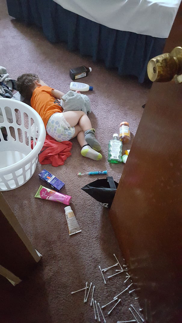 Getting Into Mommy's Stuff, But Too Bad Ass To Worry About Getting Caught