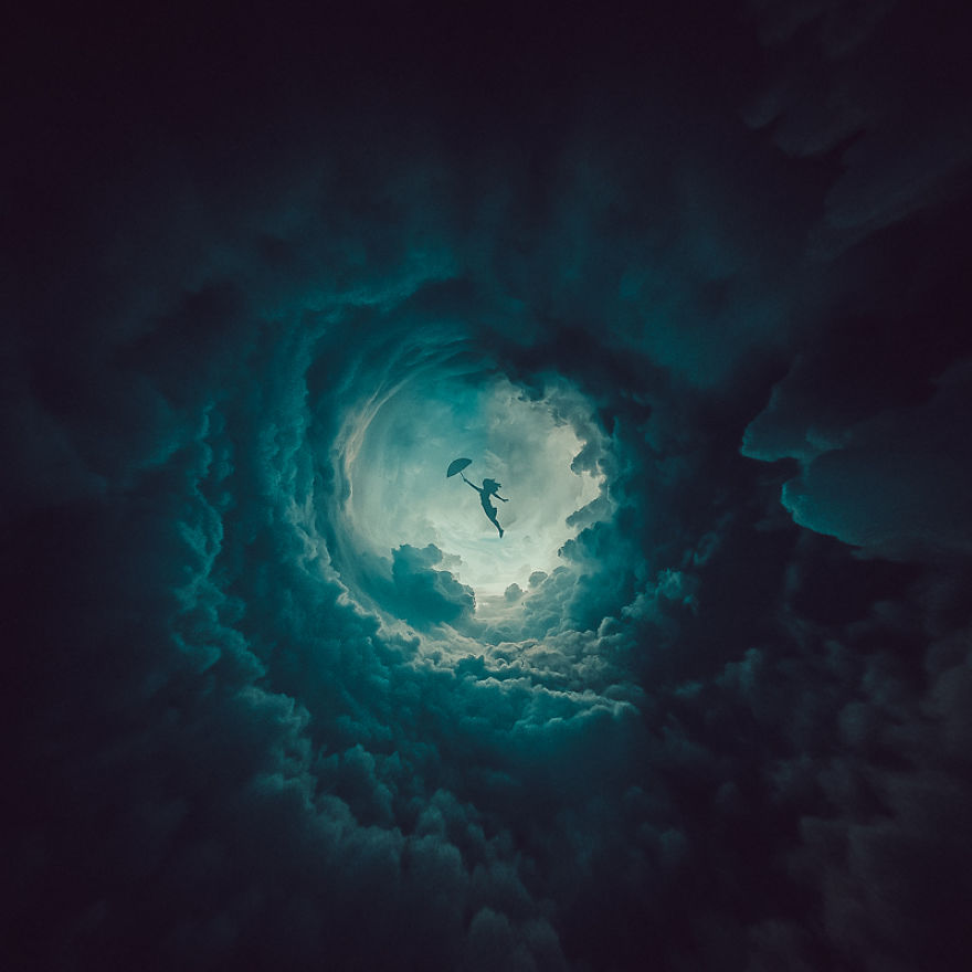 Stronger.. I Made This Round Photo Using Photoshop!