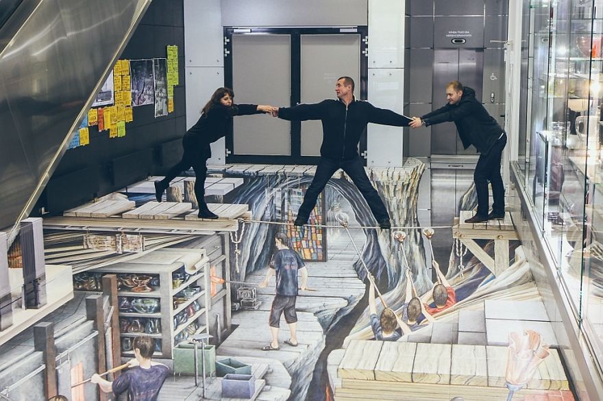 Polish Artist Paints An Amazing 3D Painting On 80 Square Metres Of Granite Floor Polish Artist Paints An Amazing 3D Painting On 80 Square Metres Of Granite Floor