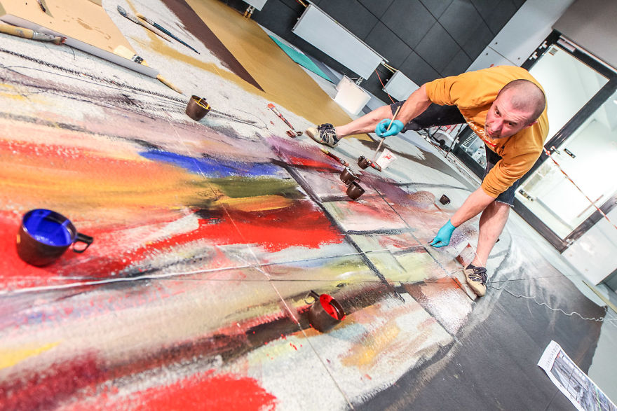 Polish Artist Paints An Amazing 3D Painting On 80 Square Metres Of Granite Floor Polish Artist Paints An Amazing 3D Painting On 80 Square Metres Of Granite Floor
