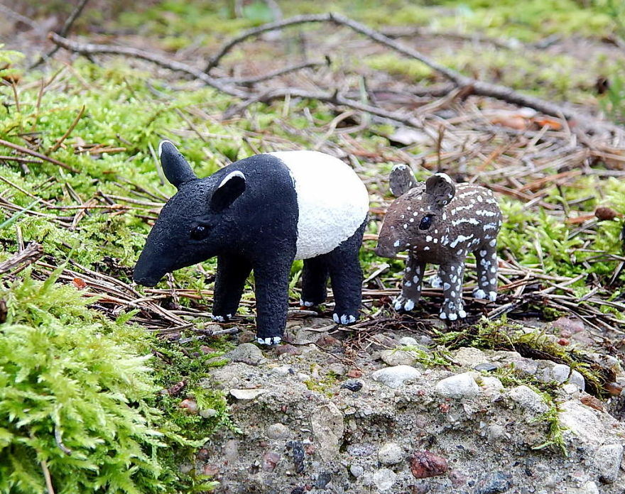 I Made This Malayan Tapir With Baby Figurines Out Of Clay