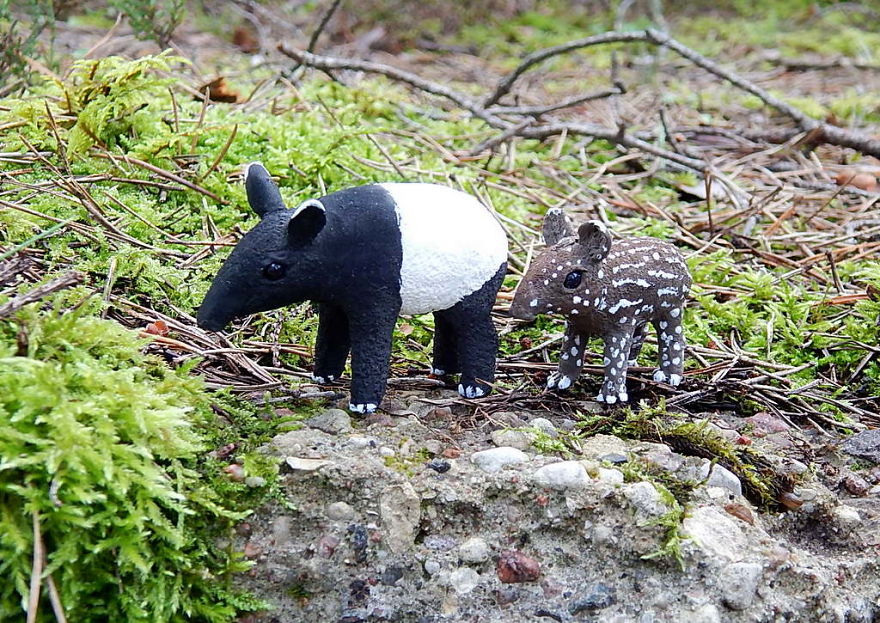 I Made This Malayan Tapir With Baby Figurines Out Of Clay