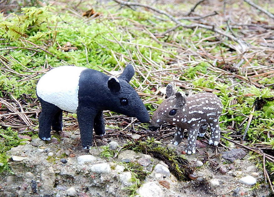 I Made This Malayan Tapir With Baby Figurines Out Of Clay