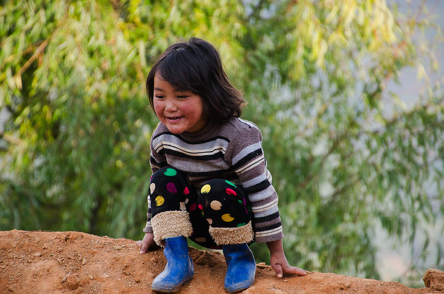 I Photograph The Kids Of Bhutan From The Land Of Happiness