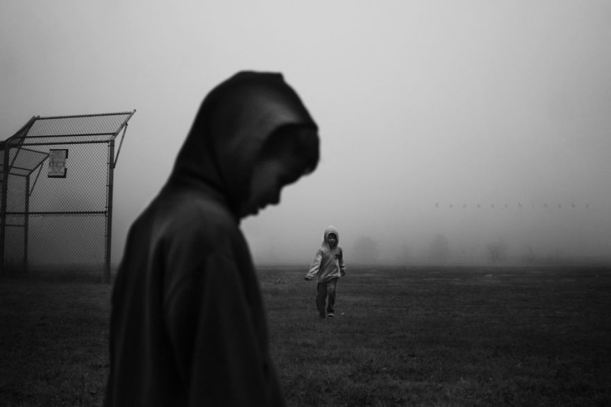 I Create Black & White Images Showing The Best Childhood Memories Are Made Without Technology