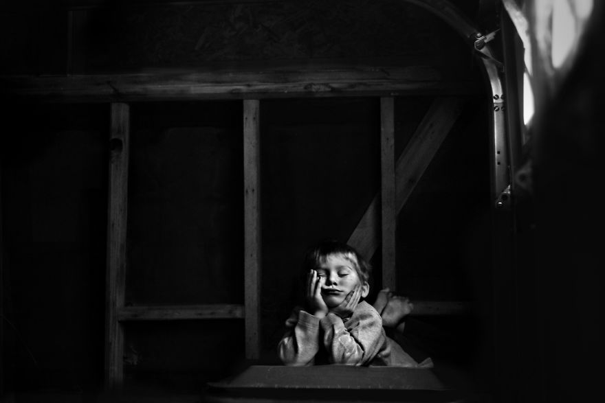 I Create Black & White Images Showing The Best Childhood Memories Are Made Without Technology I Create Black & White Images Showing The Best Childhood Memories Are Made Without Technology