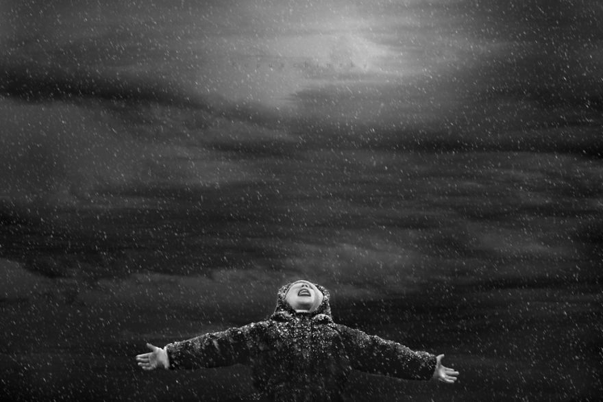 I Create Black & White Images Showing The Best Childhood Memories Are Made Without Technology I Create Black & White Images Showing The Best Childhood Memories Are Made Without Technology