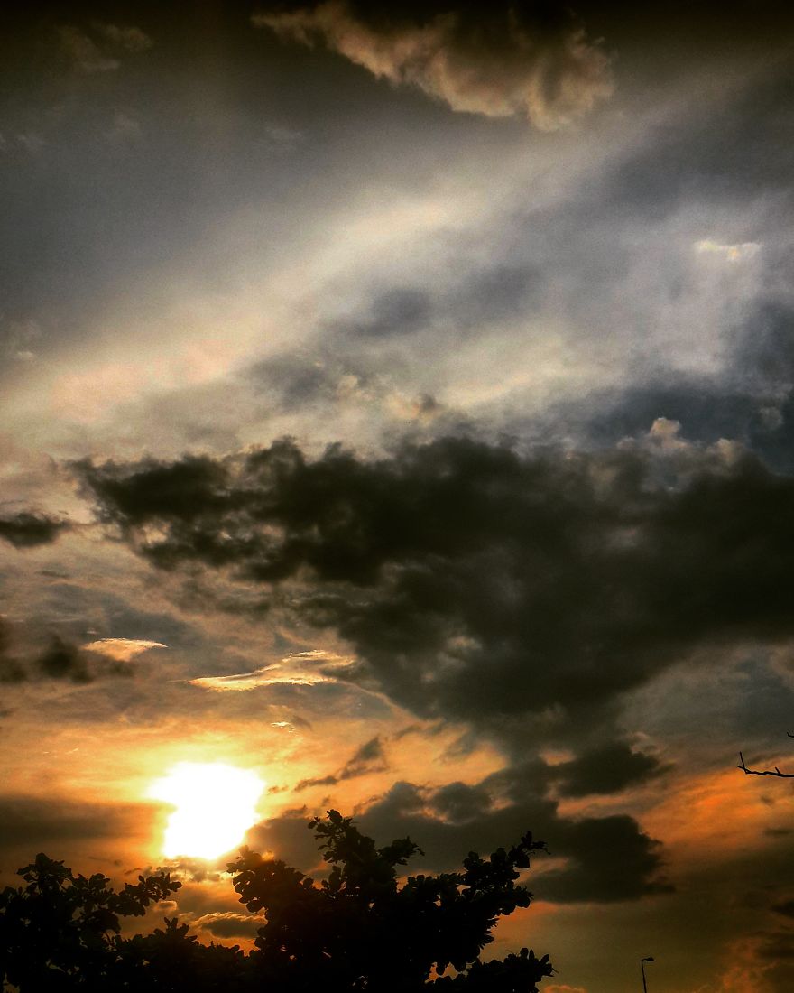 I Love Taking Pictures Of The Sky