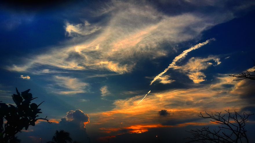 I Love Taking Pictures Of The Sky