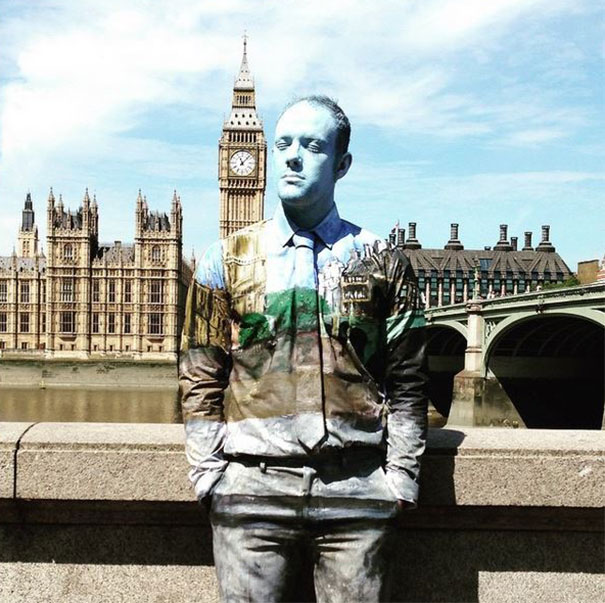 I Spent 8 Hours Body Painting My Boyfriend, Just To Help Him Blend In