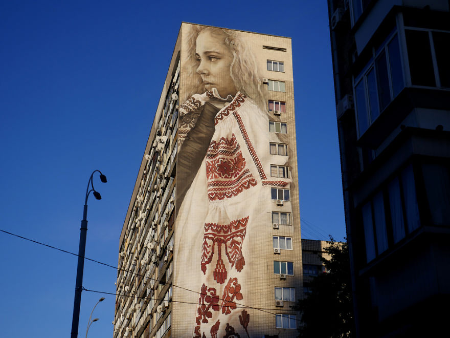 The Giant Art Transforming Kiev