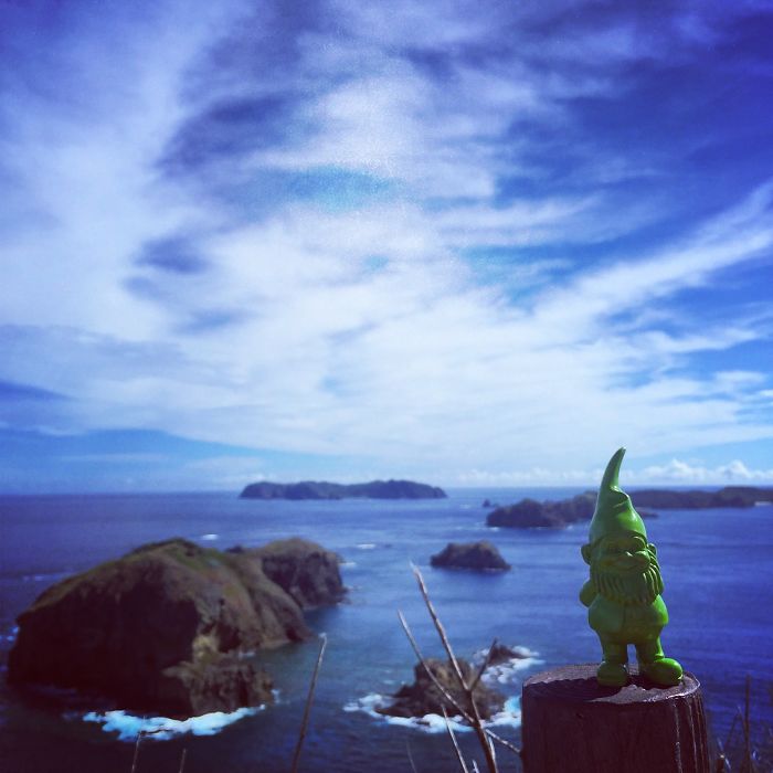 This Cheerful Gnome Is Travelling The World And He'll Make You Want To Travel Too