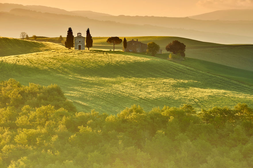 We Travelled 5,000km To Photograph Beautiful Spring In Italy