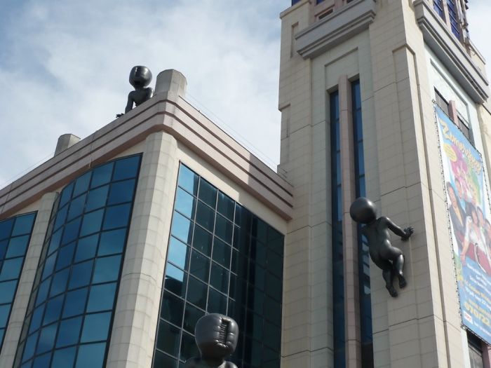 Creepy Faceless Babies, Blankenberge, Belgium