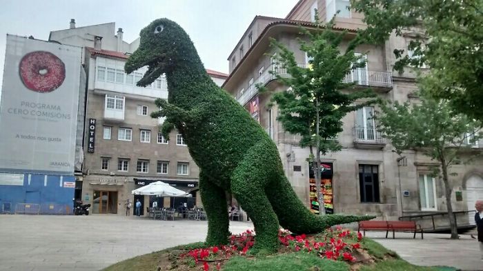 Dinoseto, Vigo, Spain. Seto Means Hedge In Spanish (so Original). Mayor Assures It'll Lay Eggs.