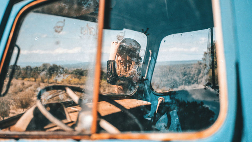 Photographer Shows Life Of Modern Hipies Through Analog Photography