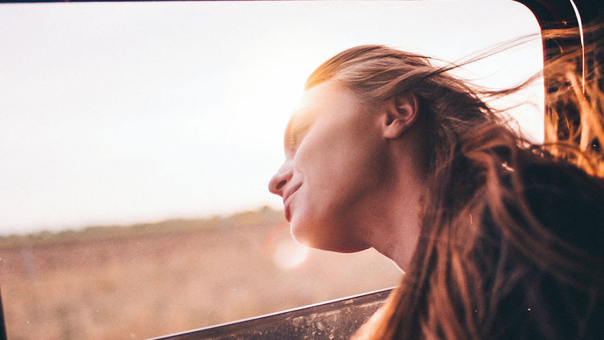 Photographer Shows Life Of Modern Hipies Through Analog Photography