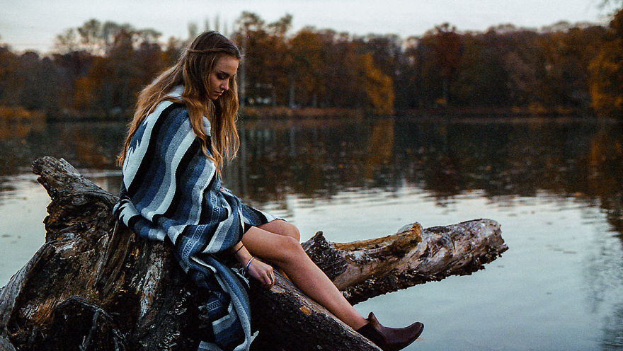 Photographer Shows Life Of Modern Hipies Through Analog Photography