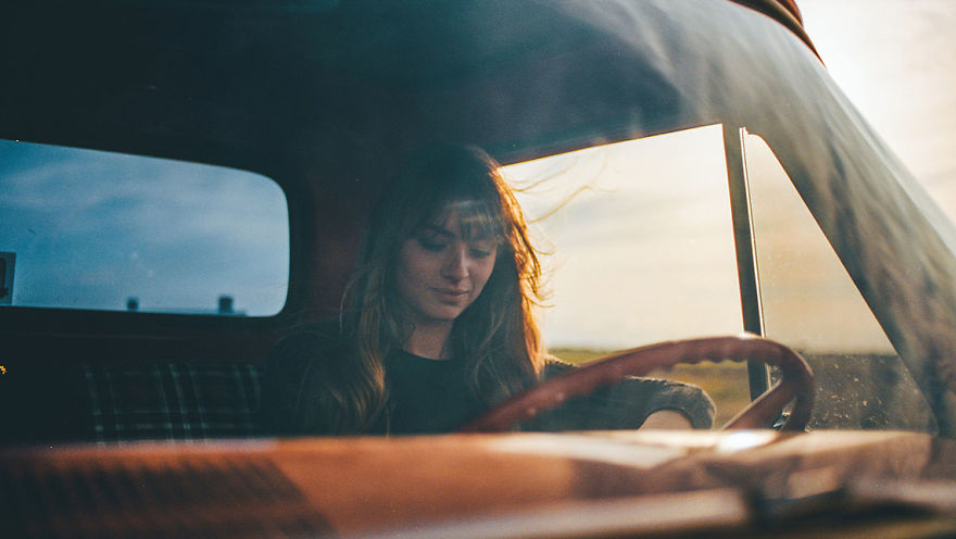 Photographer Shows Life Of Modern Hipies Through Analog Photography