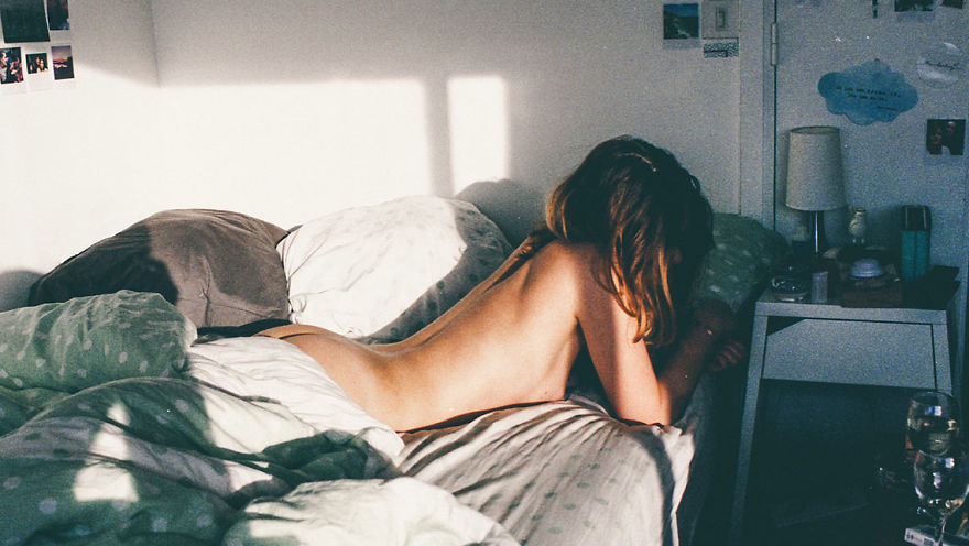 Photographer Shows Life Of Modern Hipies Through Analog Photography