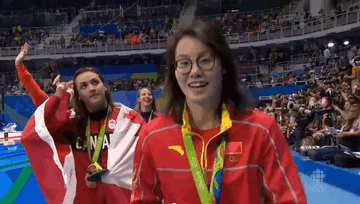 funny-geeky-china-swimmer-fu-yuanhui-rio-olympics-9 funny-geeky-china-swimmer-fu-yuanhui-rio-olympics-9