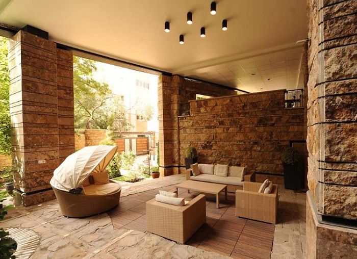 An Apartment In Tehran Which Was Built Without Cutting Even A Single Tree