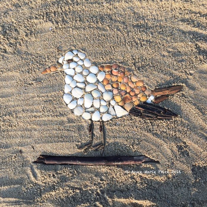 I Create Temporary Beach Mosaics From Things I Find There (Part 2)