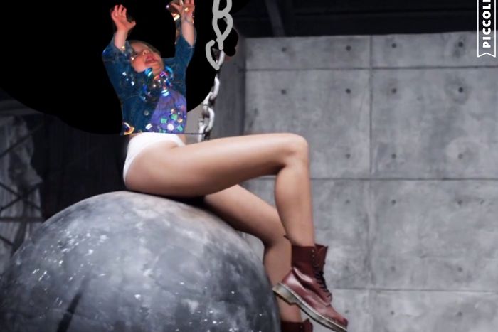 Hilarious Edits Of Baby Playing With Bubbles (15+)