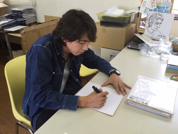 I Draw People I Meet With One Unbroken Line