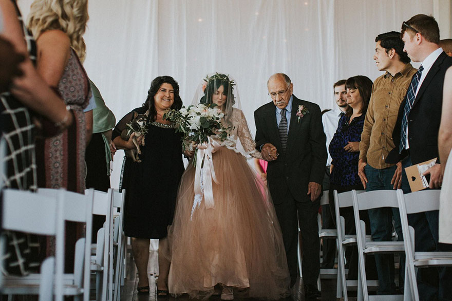 Paralyzed Woman Surprises Everyone When She Stands Up And Starts Walking Down The Aisle