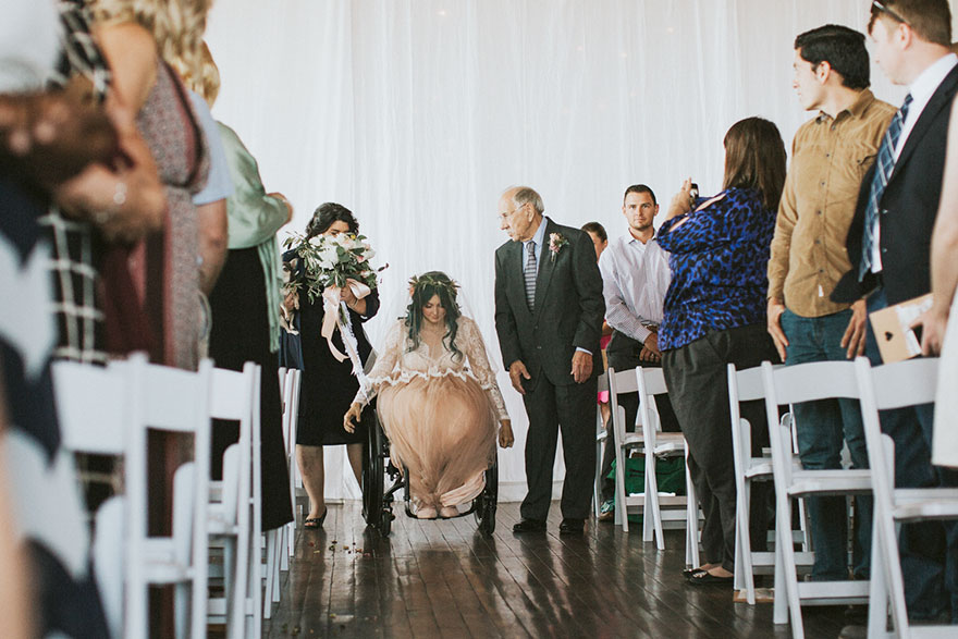 Paralyzed Woman Surprises Everyone When She Stands Up And Starts Walking Down The Aisle