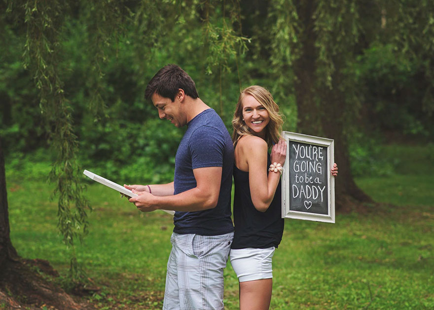 pregnancy-announcement-surprise-photoshoot-brianne-dow-17 pregnancy-announcement-surprise-photoshoot-brianne-dow-17