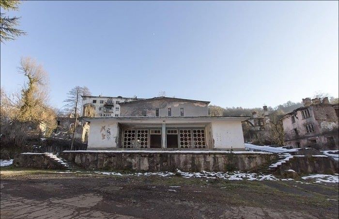 Shocking Photo Session - Forgotten Russian City