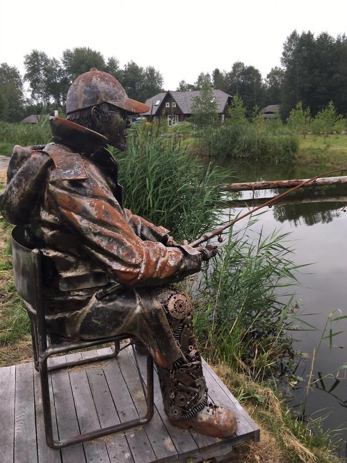 Iron World – I Visited Very Strange, Mysterious And Depressing Place.