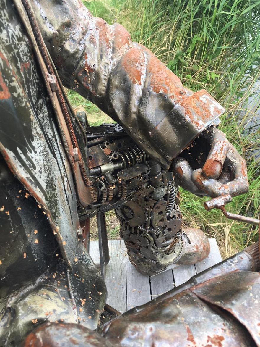 Iron World - I Visited Very Strange, Mysterious And Depressing Place.