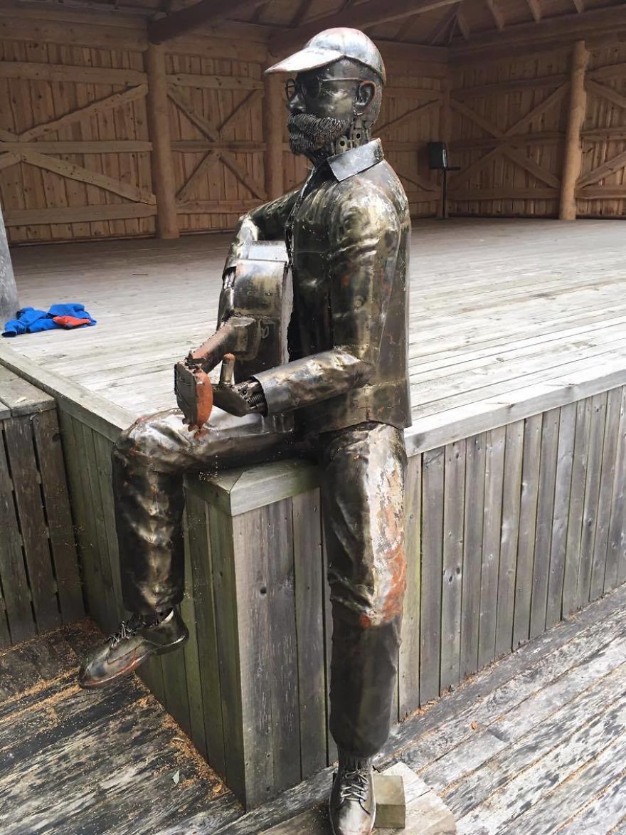 Iron World - I Visited Very Strange, Mysterious And Depressing Place.